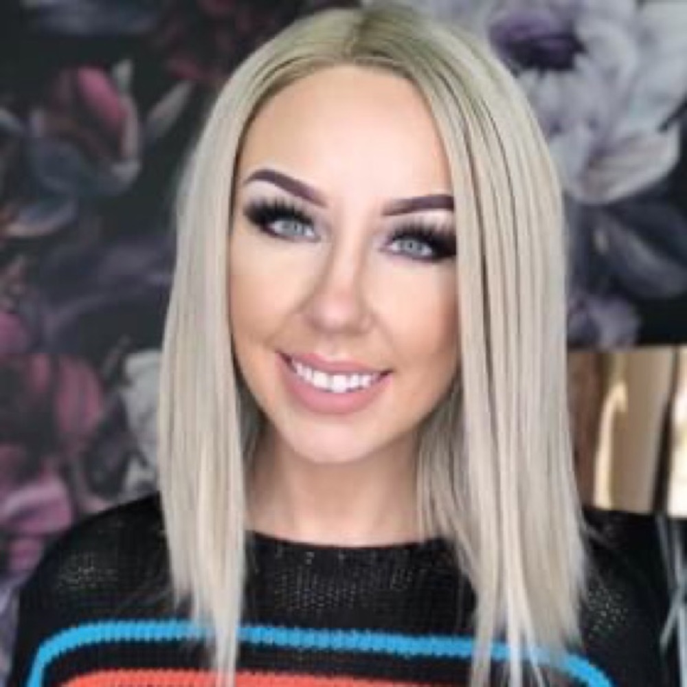 Gorgeous wig!